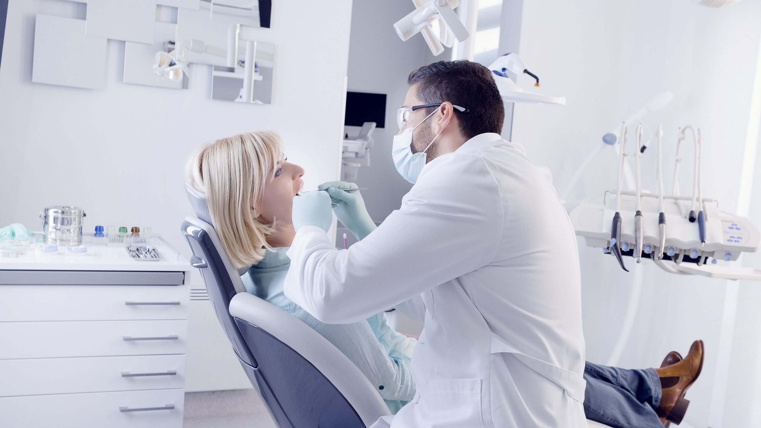 Dentist in Somerset, TX